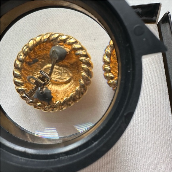 Chanel CC Gold Clip On Earrings - Picture 3 of 6